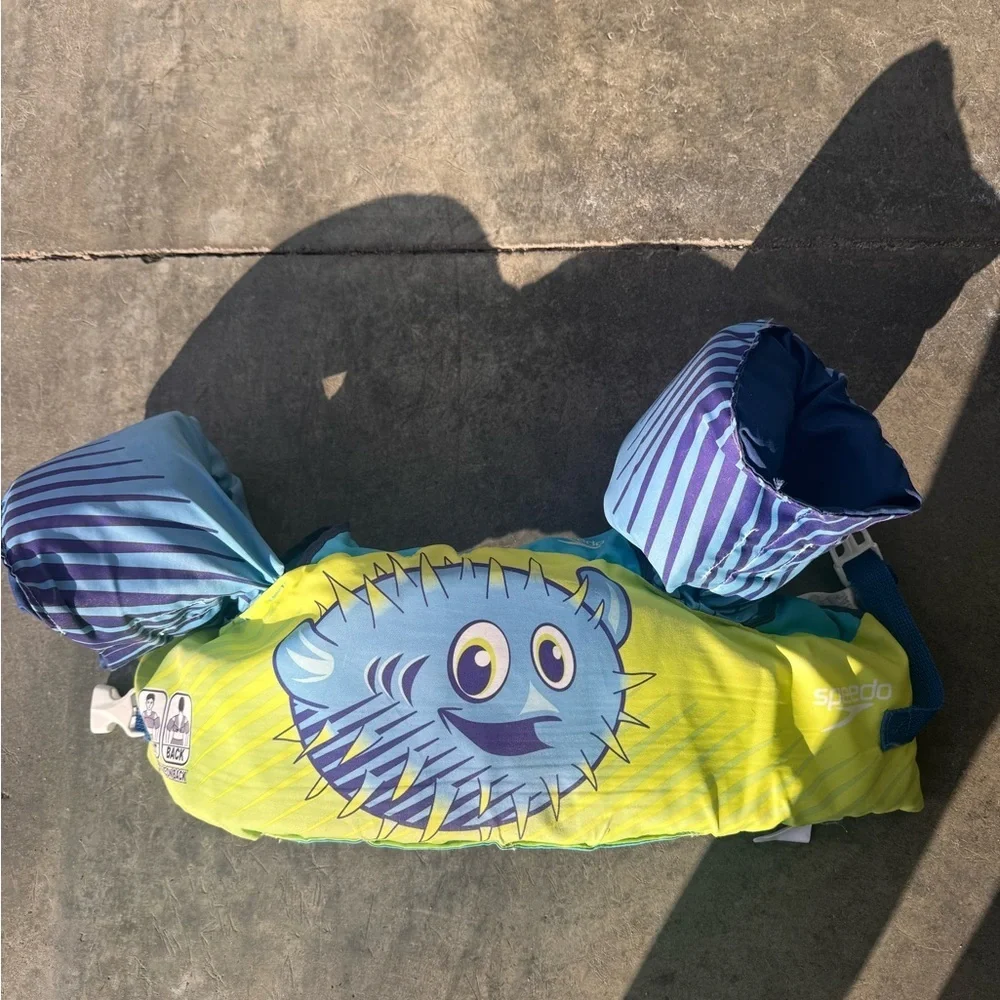 Speedo Kids Puffer Fish Float Vest in Yellow & Blue